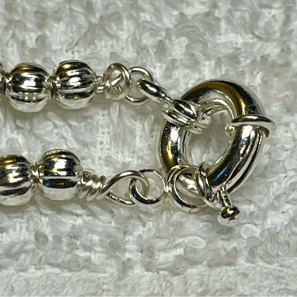 Beautiful beaded necklace -bi coloured heart in sterling - Picture 12 of 12
